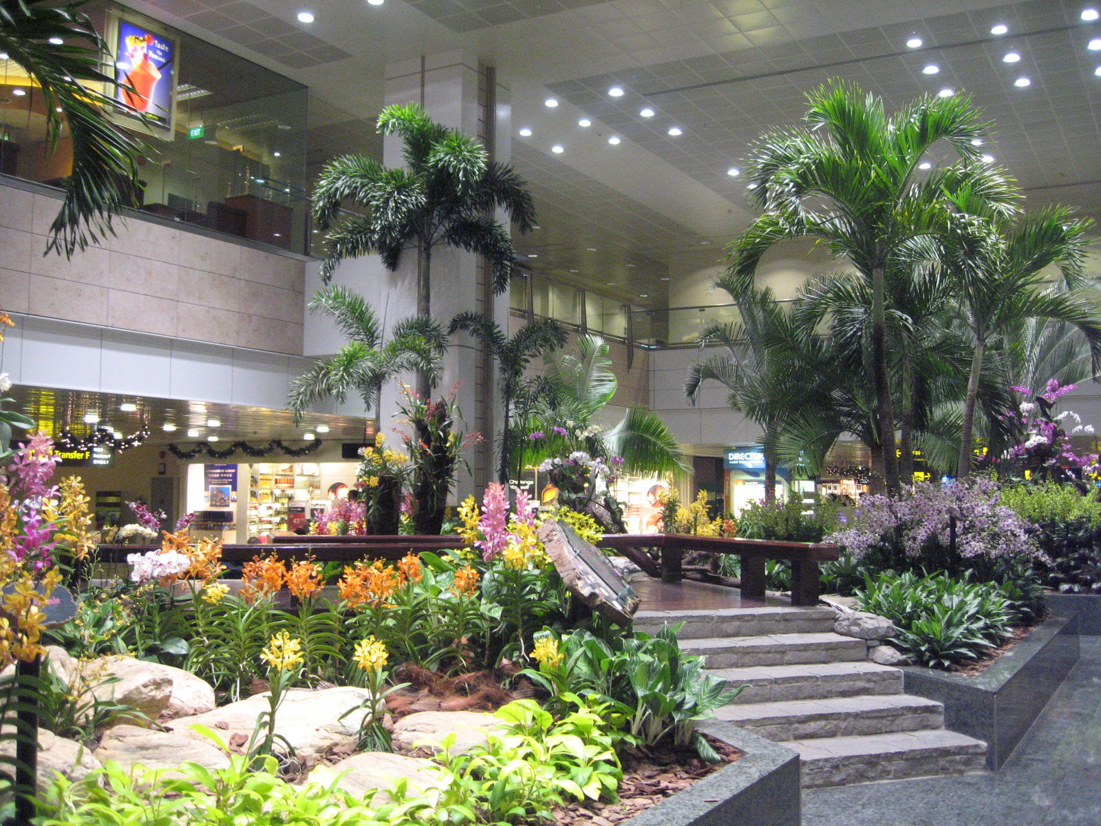 Changi_Airport,_Terminal_2,_Restricted_Area_9